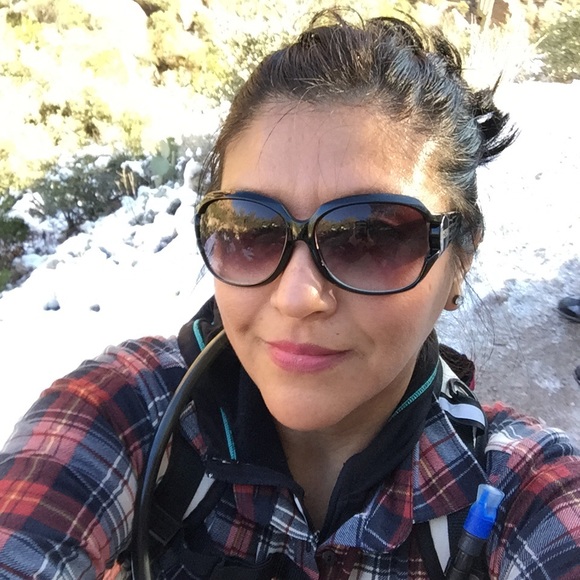 Meet your Posher, Judith - Picture 6 of 8